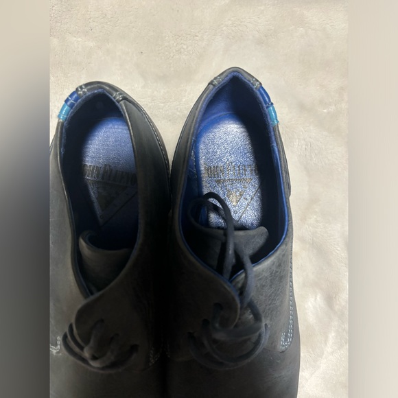 Size 6 John fluevogs - Picture 2 of 4